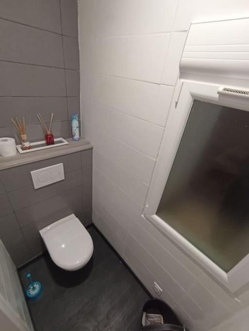 Superbe Appartement Renove A Neuf Centre Bourg Брем-сюр-Мер Екстериор снимка